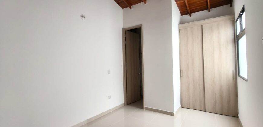 Se vende apartamento Envigado cerca a la Plaza de Santa Gertrudis (193747373)