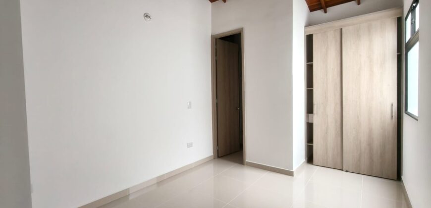 Se vende apartamento Envigado cerca a la Plaza de Santa Gertrudis (193747373)