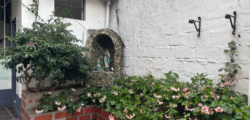 Se arrienda casa comercial Envigado (193857873)