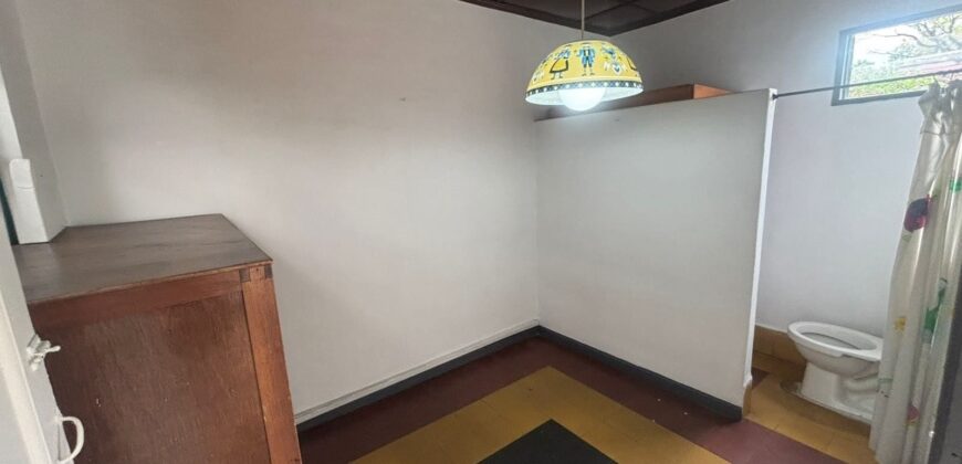 Se arrienda casa local Envigado cerca al parque (193857873)