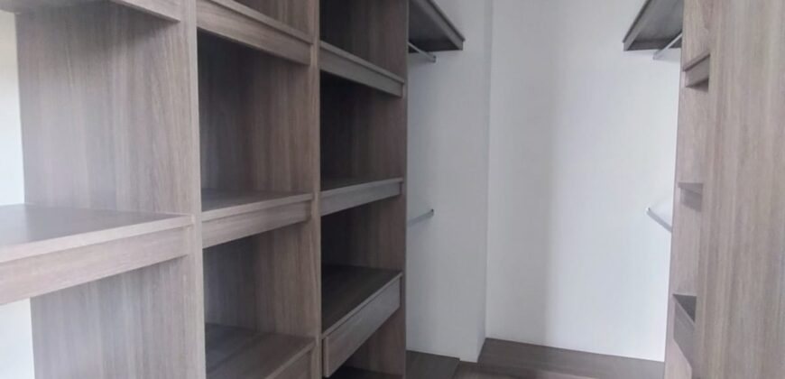 Se arrienda apartamento en Envigado Señorial (194169109)